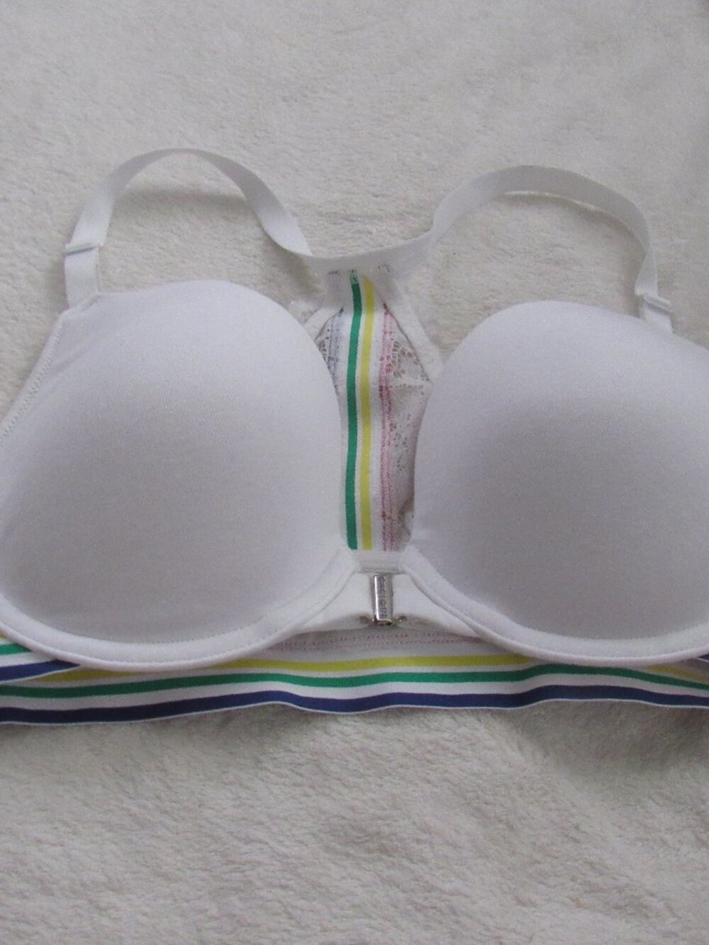 Cacique Boost Plunge White Bra  Size 40C  USED